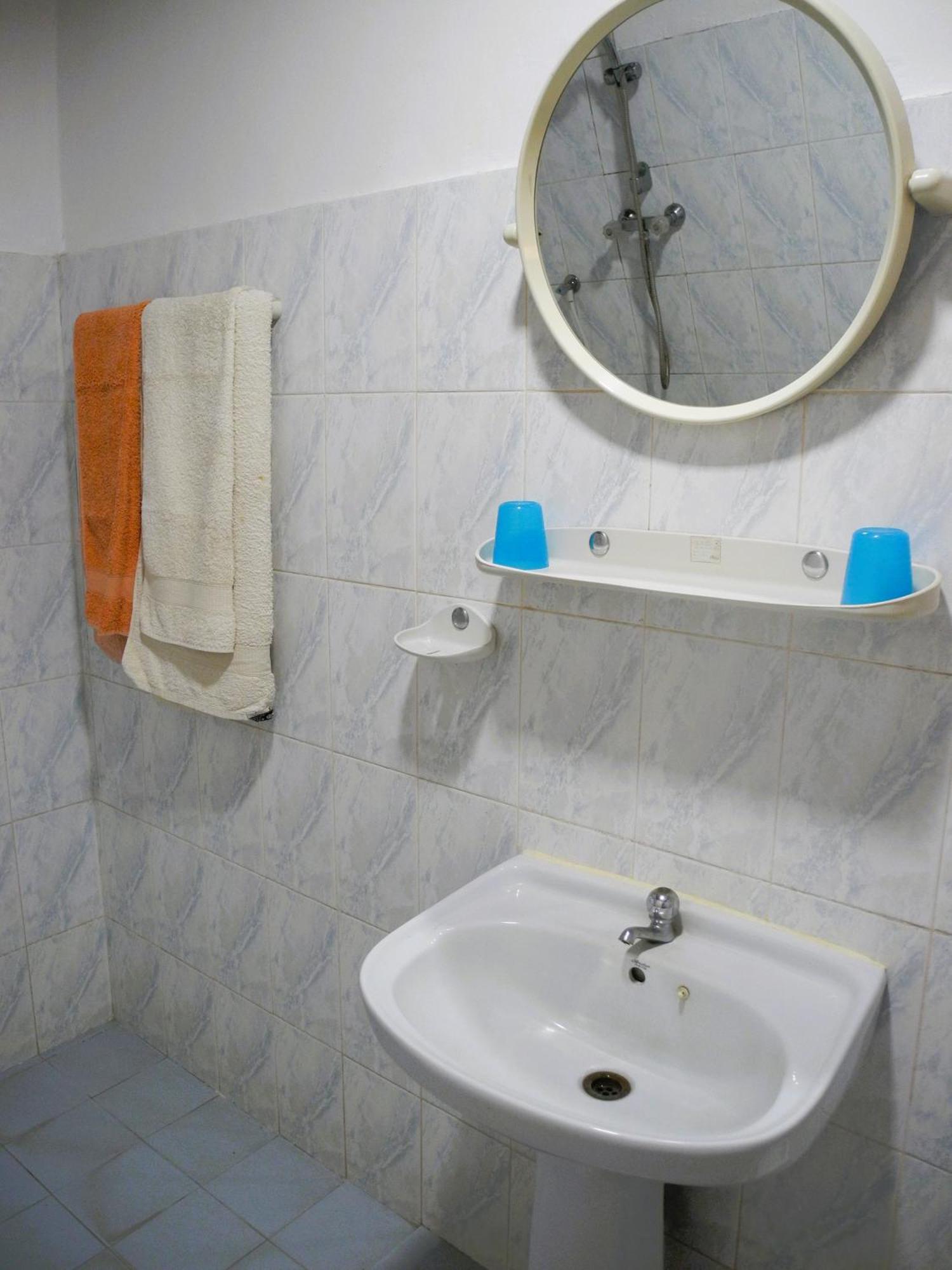 Top Of The Hill Guesthouse Велігама Номер фото