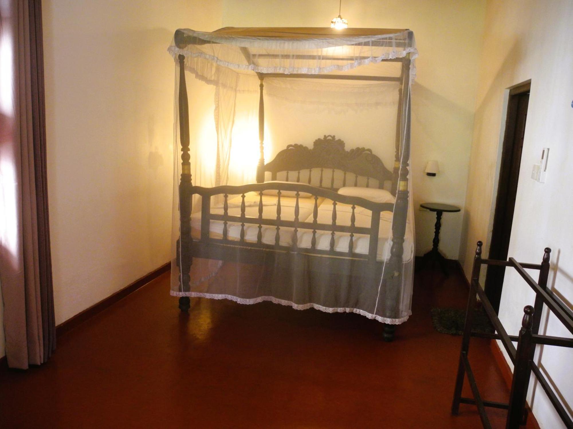 Top Of The Hill Guesthouse Велігама Екстер'єр фото