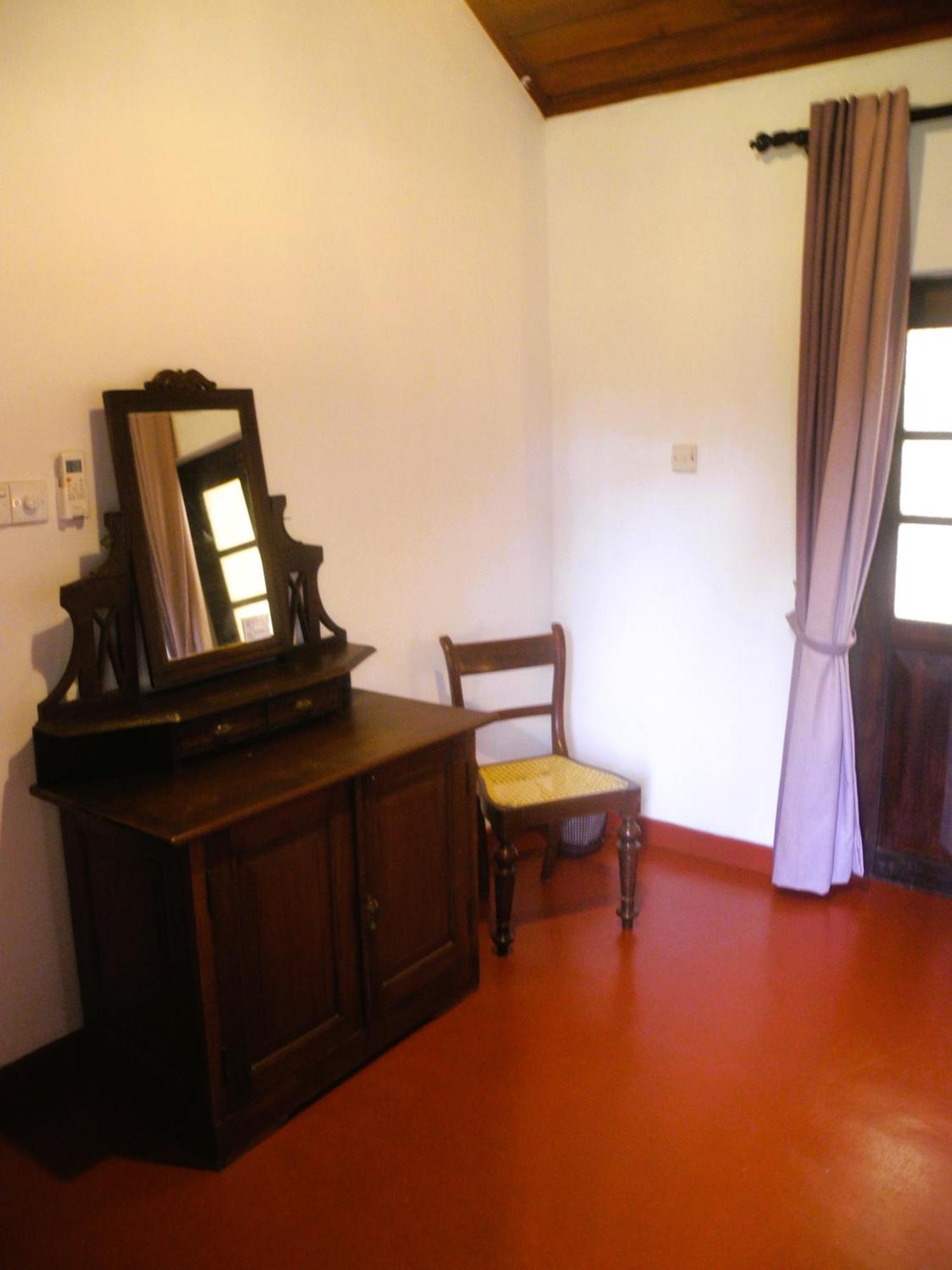 Top Of The Hill Guesthouse Велігама Екстер'єр фото